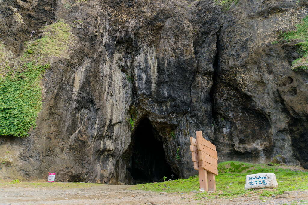 蘭嶼打卡景點_五孔洞